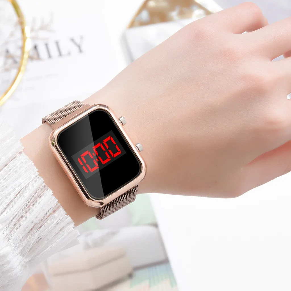 패션 마그네틱 버클 직사각형 LED 디지털 시계 남성  - Luxury Watch Price 리뷰 및 가격